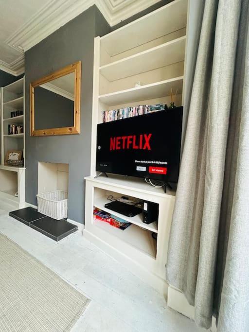 Comfy 3 Bedroom Free Parking In Doncaster *