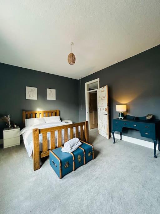 Comfy 3 Bedroom Free Parking In Doncaster
